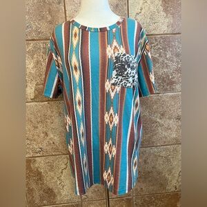Crazy Train Short Sleeve Aztec Print Knit Top w/Contrast Print Pocket XXL